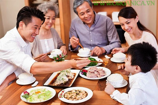 Ngày 1: Chia sẻ thực đơn bữa cơm gia đình miền Trung